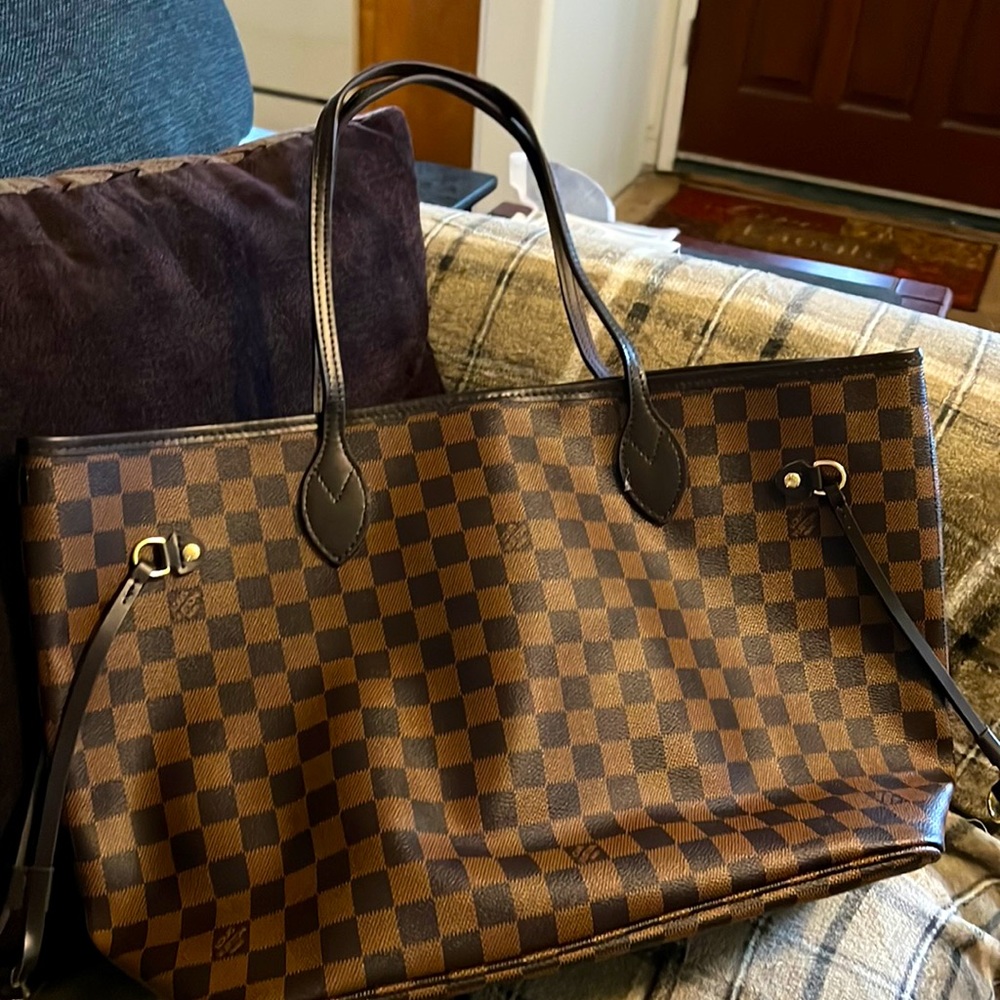 Brown checkered tote